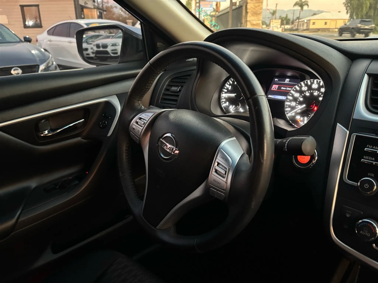 Nissan Altima 2.5 SV 2016