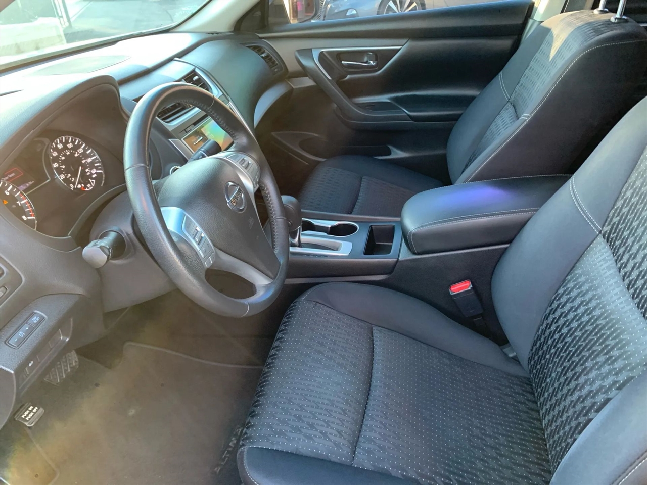 Nissan Altima 2.5 SV 2016