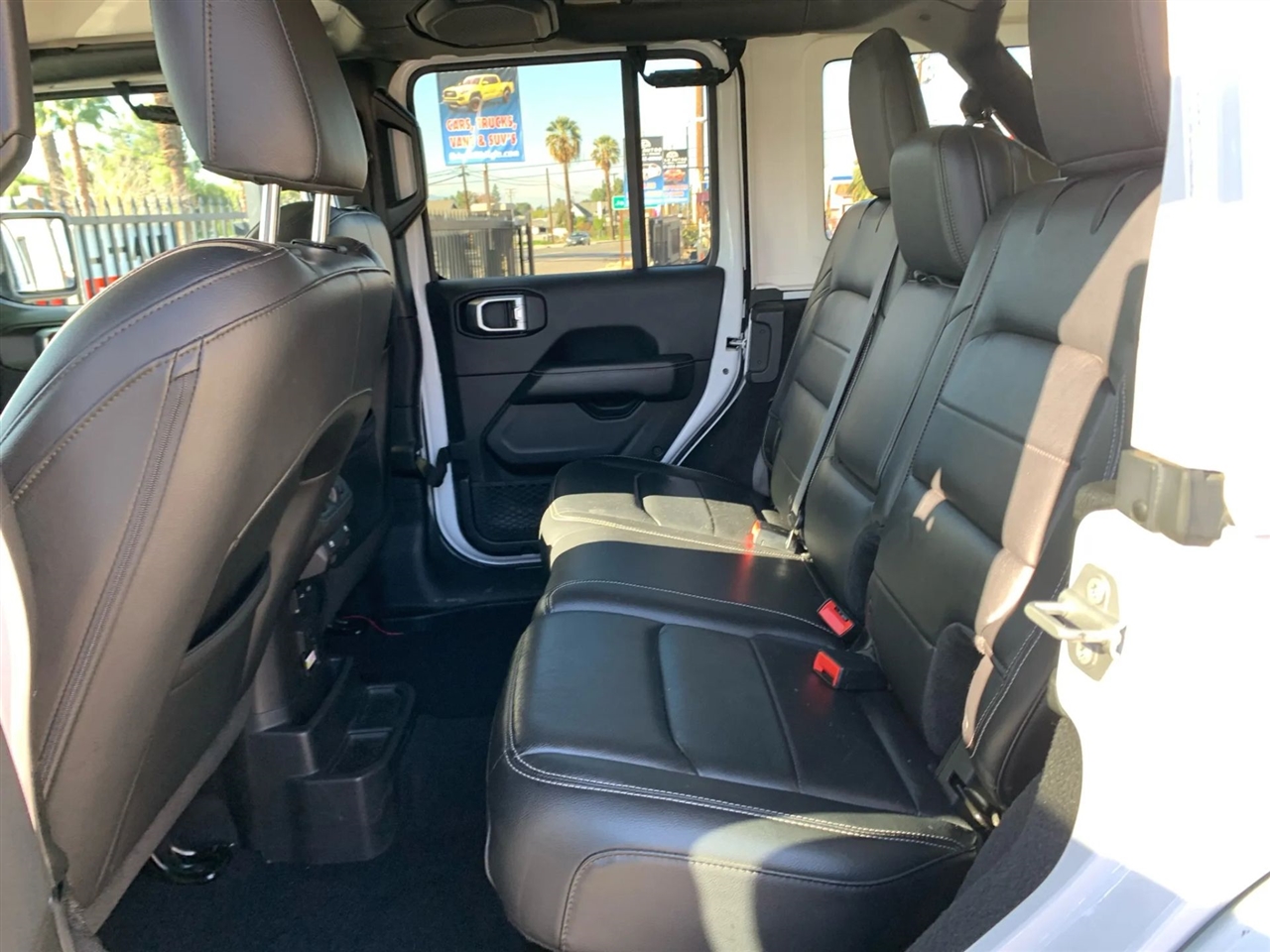 Jeep Wrangler Unlimited Sahara 2018