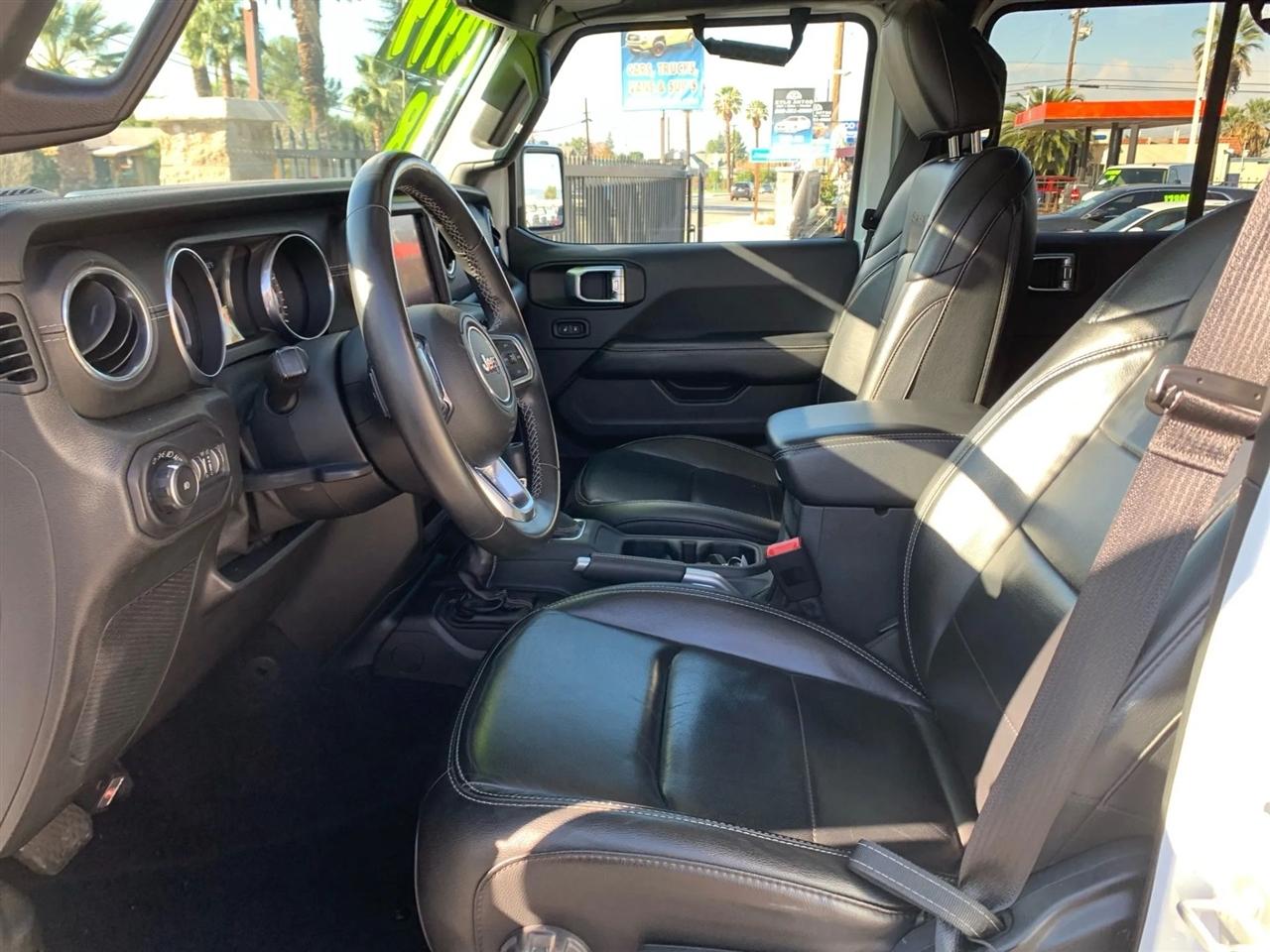 Jeep Wrangler Unlimited Sahara 2018