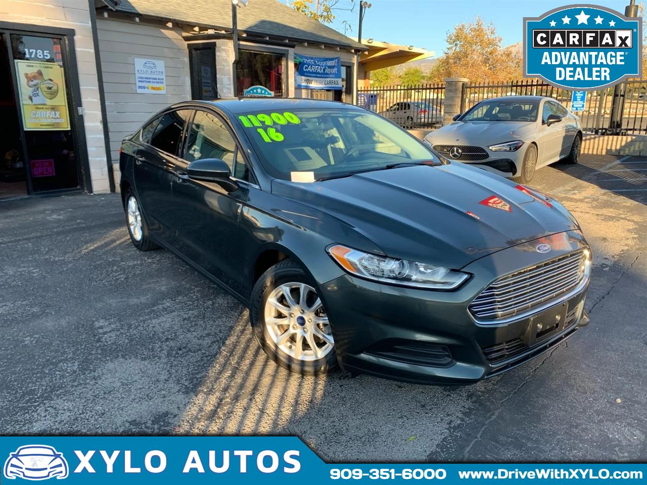 2016 Ford Fusion S's photo