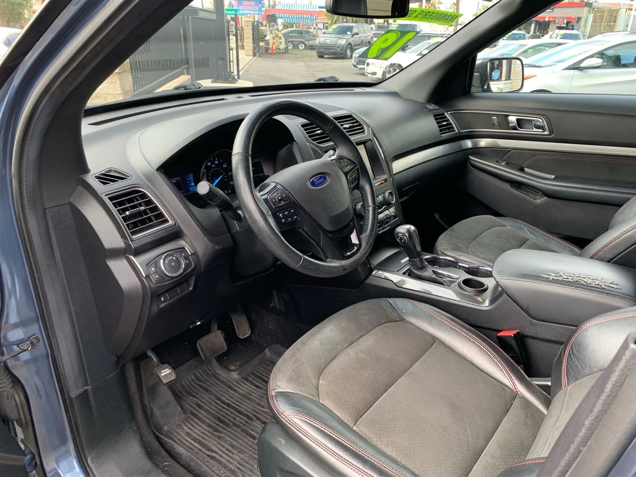 Ford Explorer XLT FWD 2019