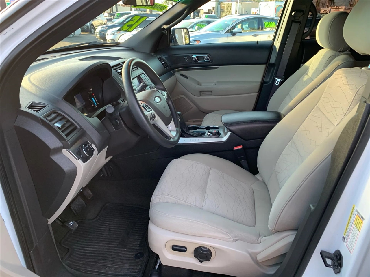 Ford Explorer Base 4WD 2015