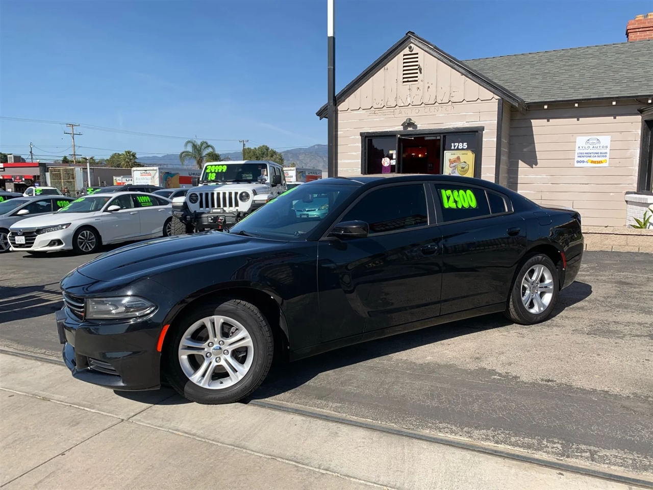 Dodge Charger SE 2017
