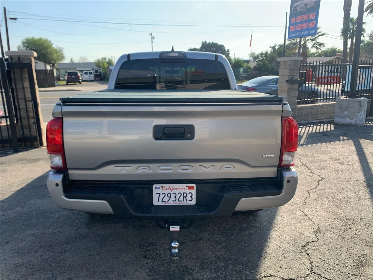 Toyota Tacoma SR5 Double Cab Long Bed V6 6AT 4WD 2017