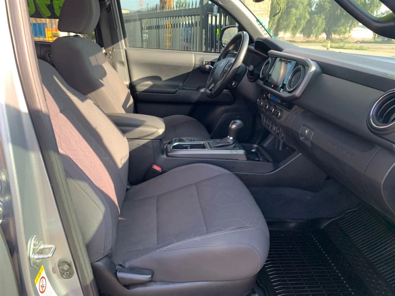 Toyota Tacoma SR5 Double Cab Long Bed V6 6AT 4WD 2017