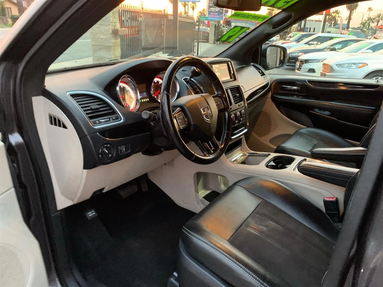 Dodge Grand Caravan SXT 2019