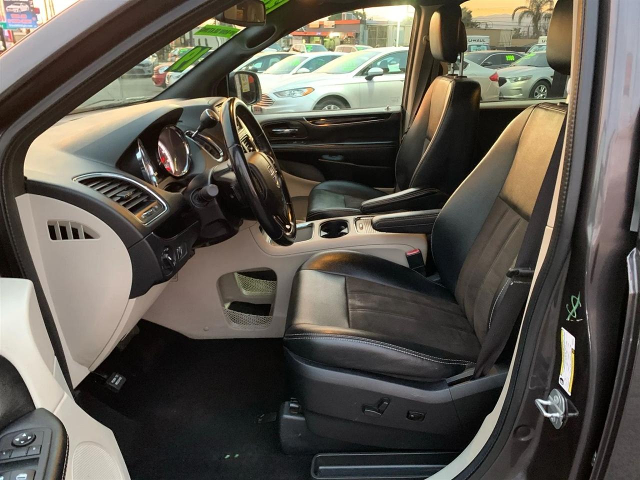 Dodge Grand Caravan SXT 2019