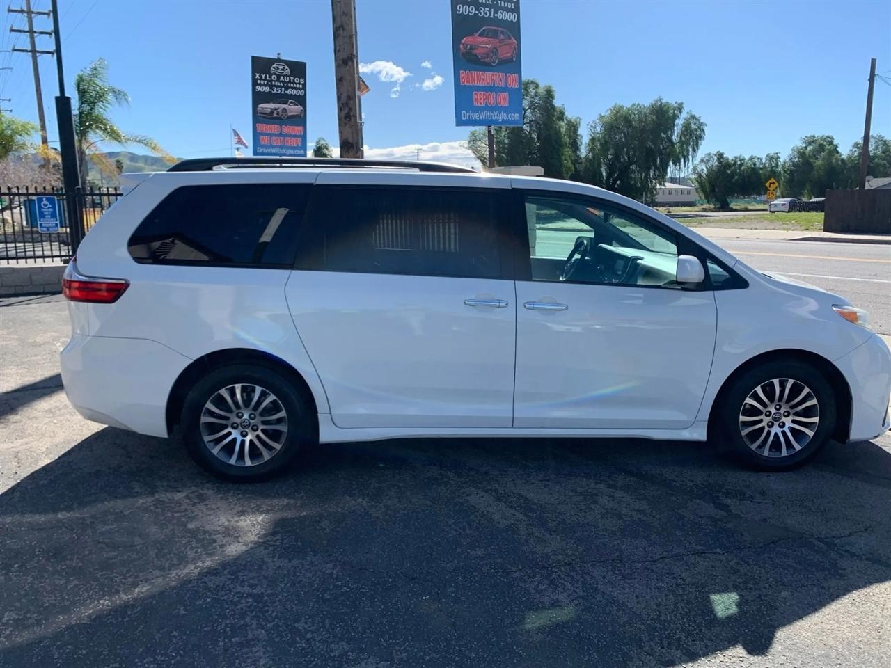 Toyota Sienna Limited Premium 7-Passenger 2018
