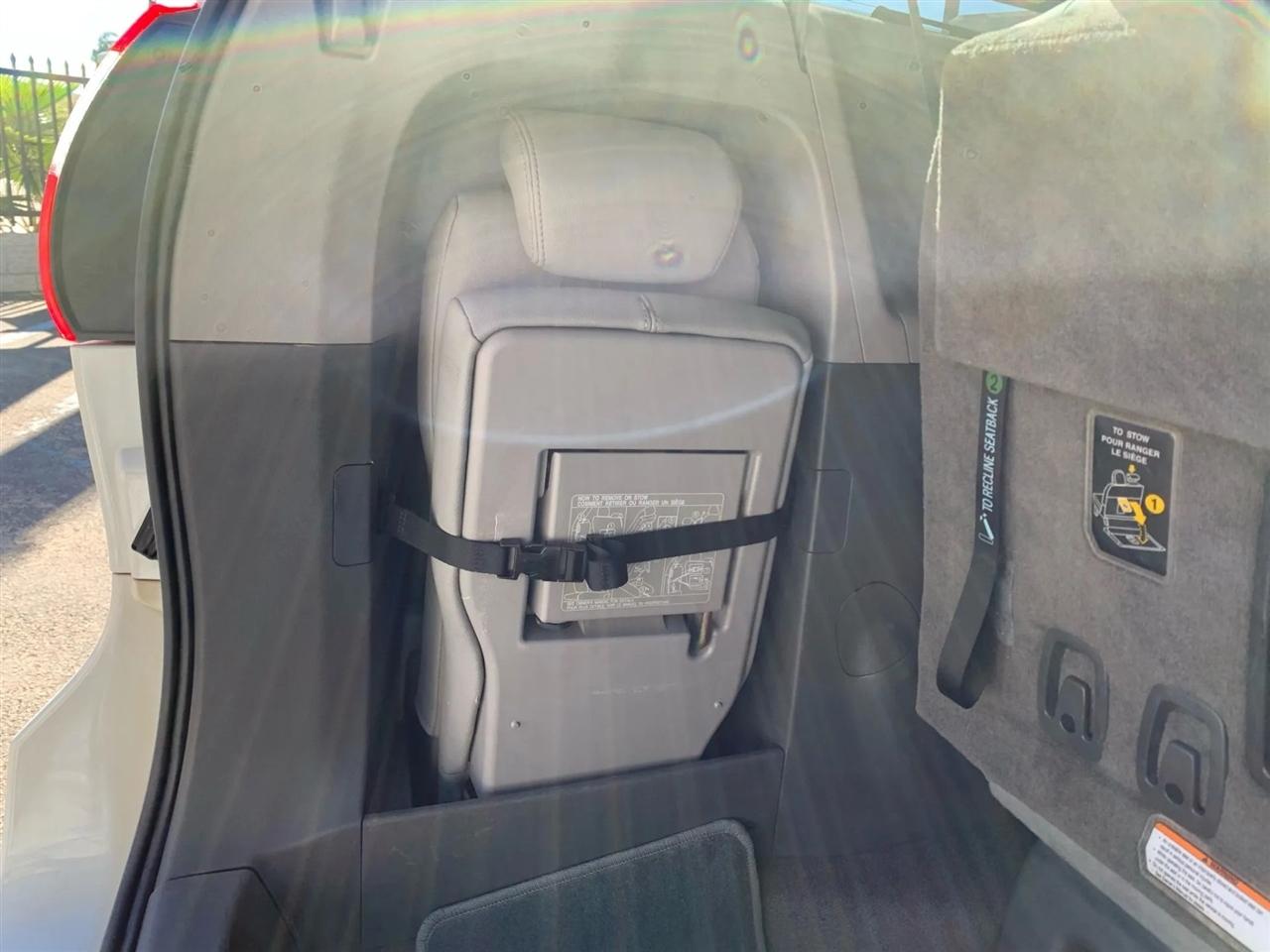 Toyota Sienna Limited Premium 7-Passenger 2018