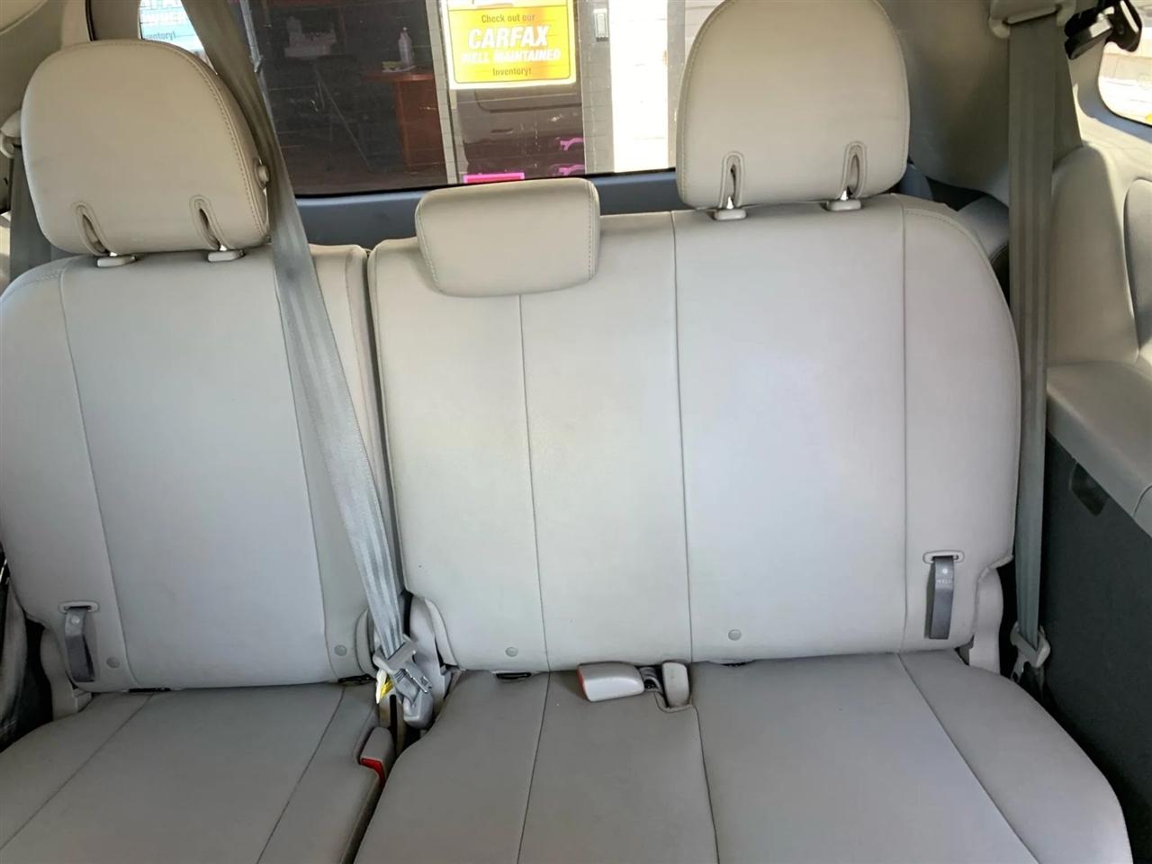 Toyota Sienna Limited Premium 7-Passenger 2018