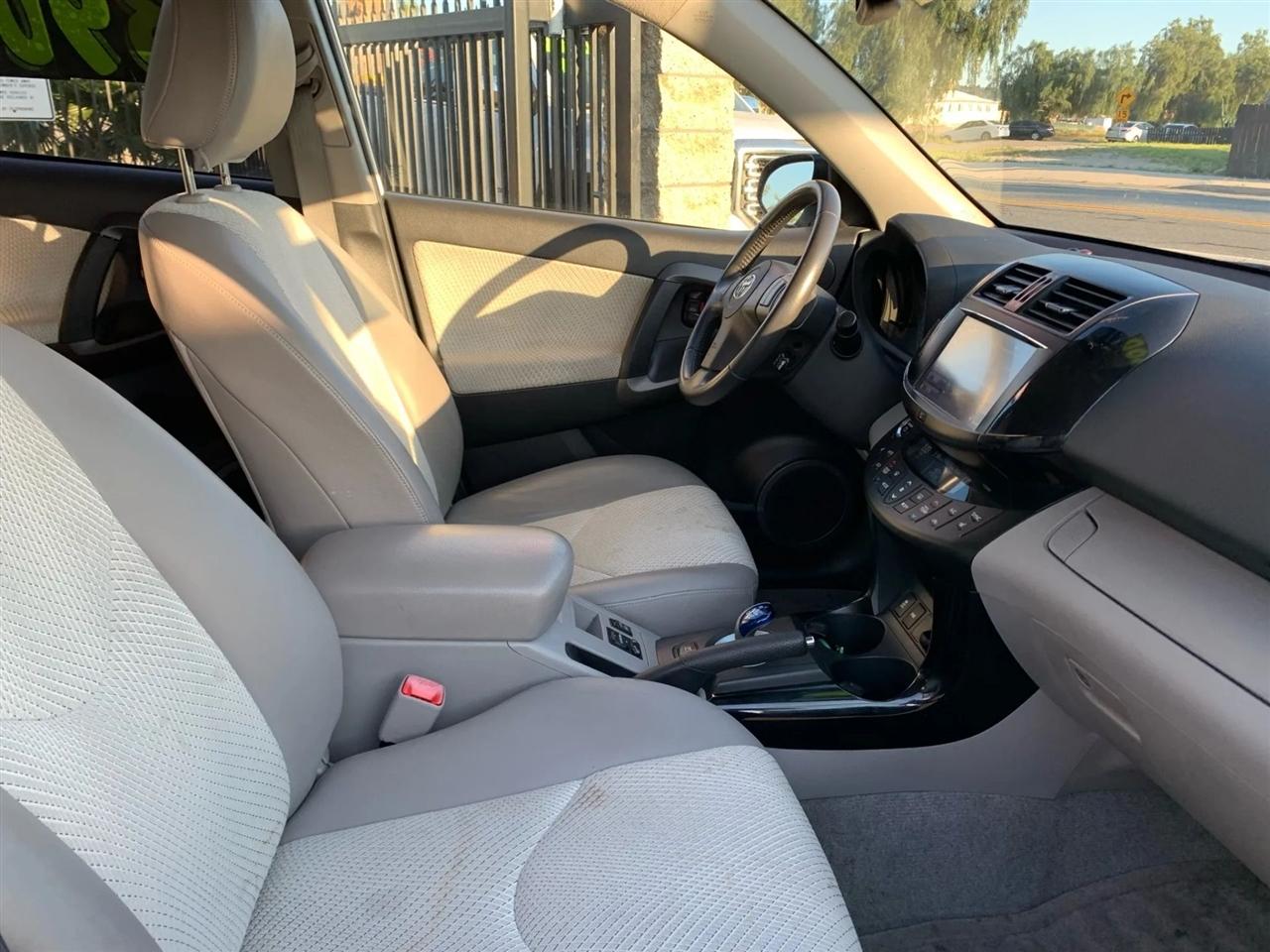 Toyota RAV4 EV Base 2014