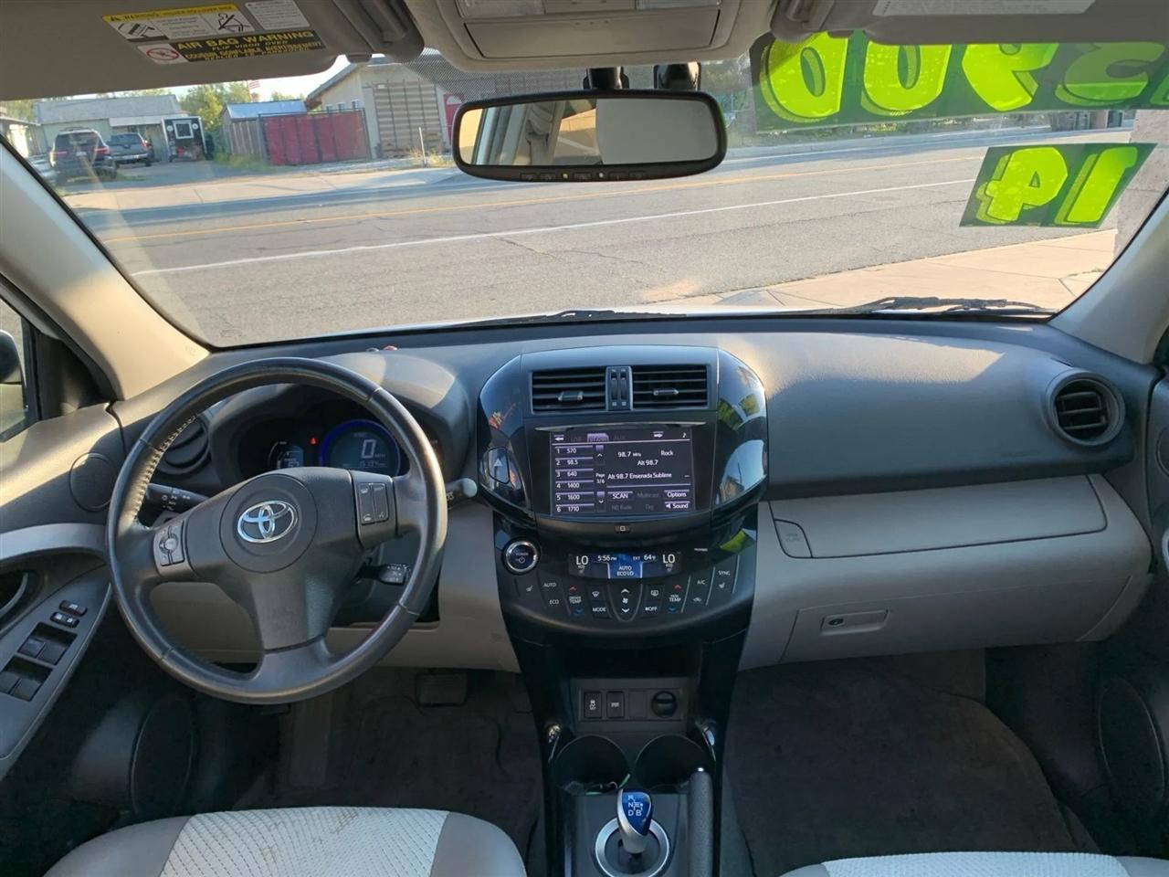 Toyota RAV4 EV Base 2014