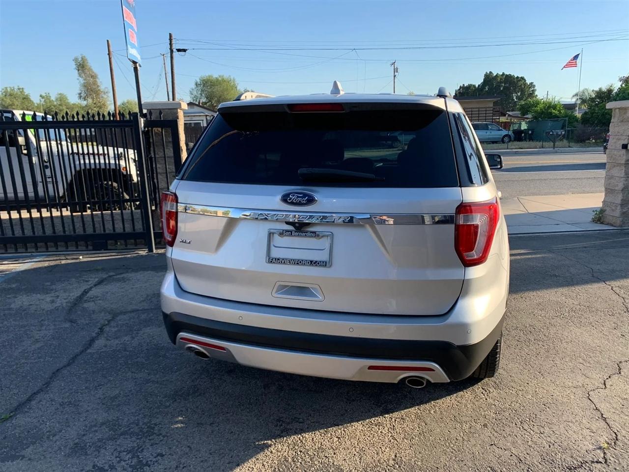 Ford Explorer XLT FWD 2016