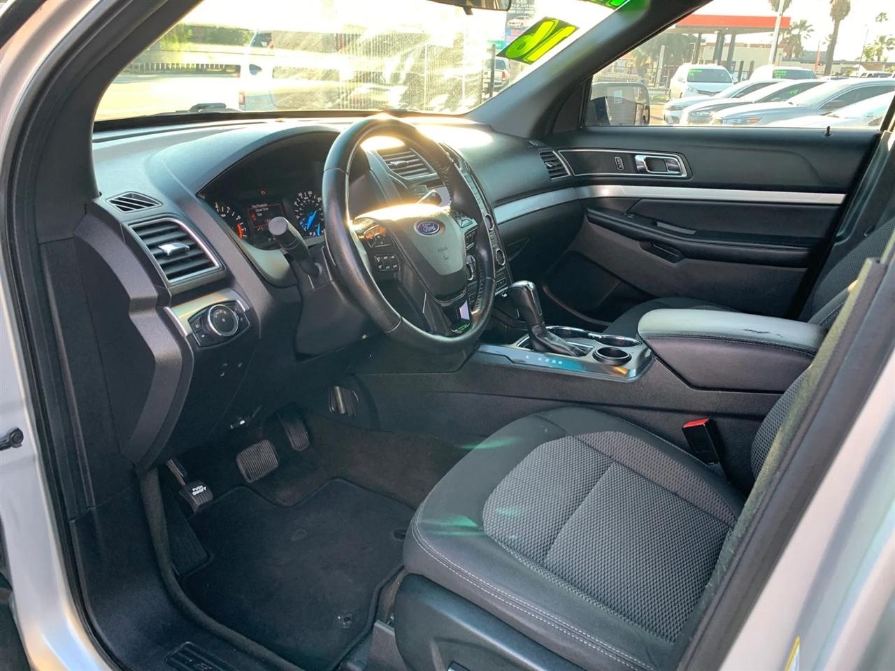 Ford Explorer XLT FWD 2016