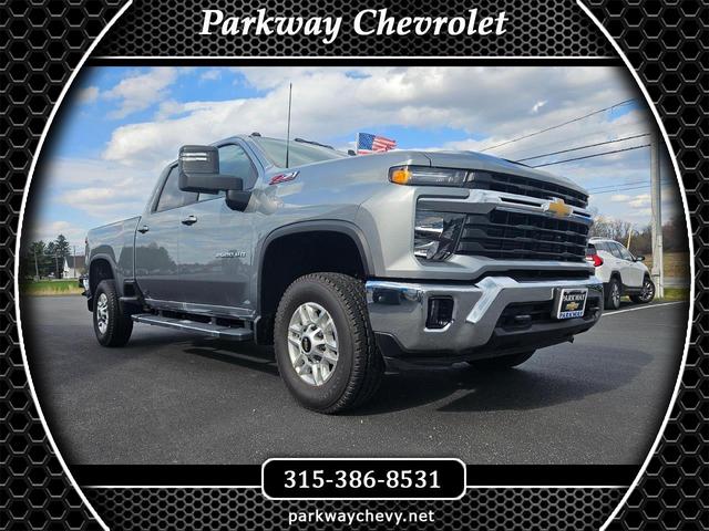 Sterling Gray Metallic 2026 Chevrolet Silverado 2500HD Pickup Truck Four-Wheel Drive