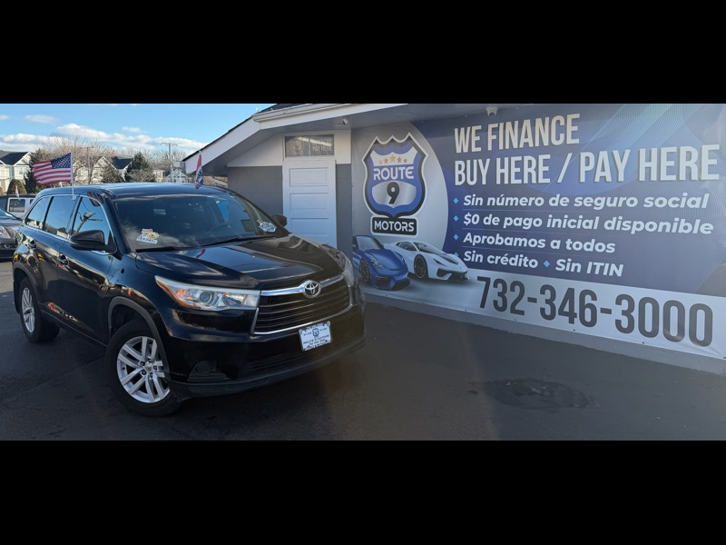 2015 Toyota Highlander LE Plus's photo