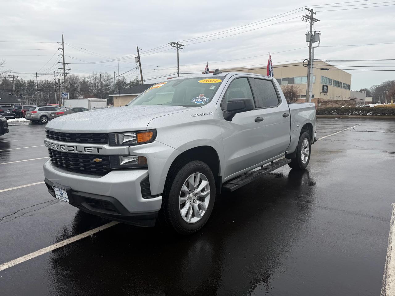 Chevrolet Silverado 1500 Custom Crew Cab Short Box 4WD 2021