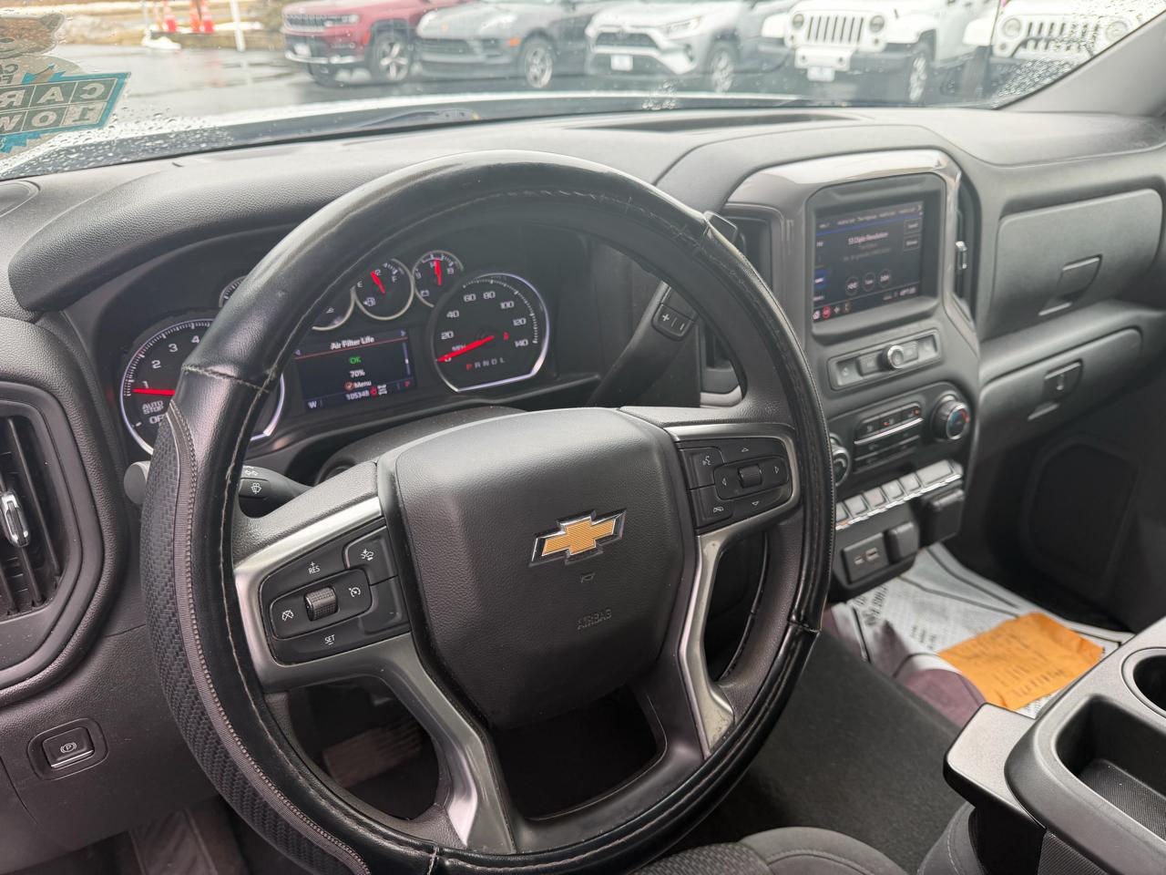 Chevrolet Silverado 1500 Custom Crew Cab Short Box 4WD 2021