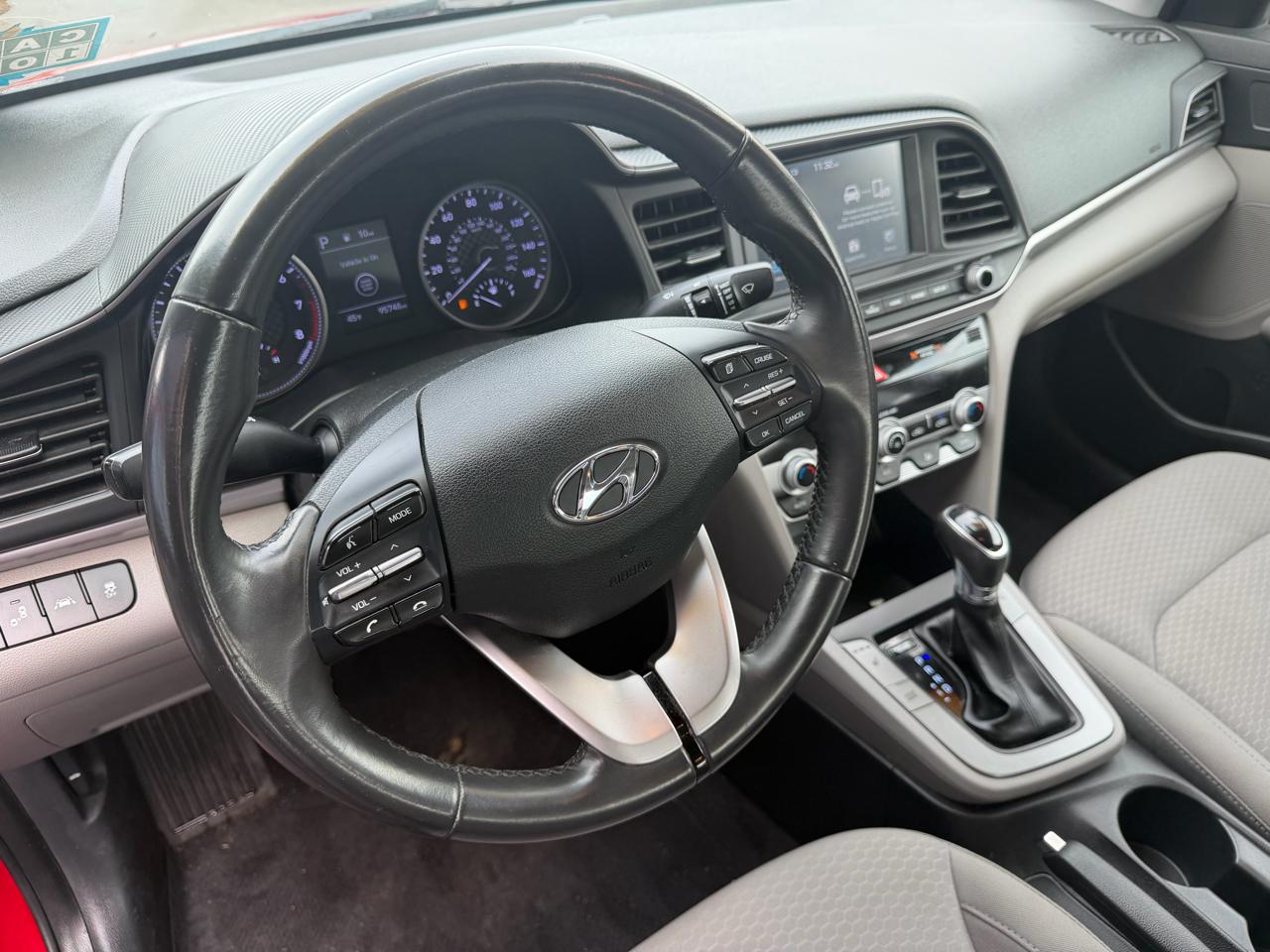 Hyundai Elantra Limited 2019