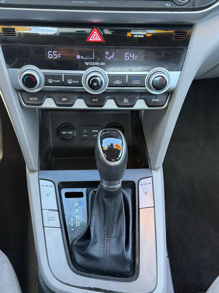 Hyundai Elantra Limited 2020