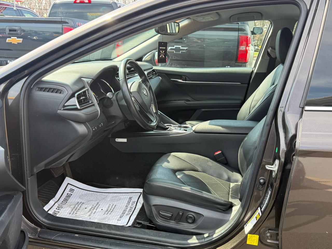 Toyota Camry XLE 2019