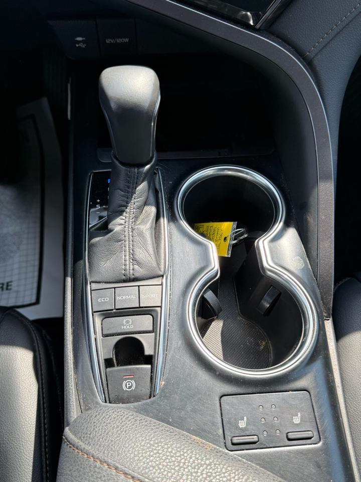 Toyota Camry XLE 2019