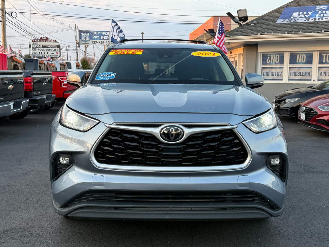 Toyota Highlander LE AWD V6 2021