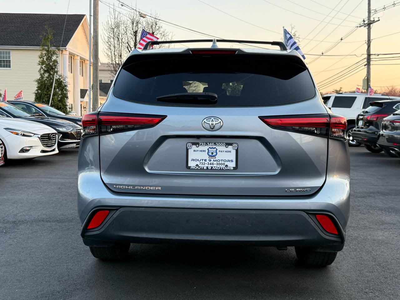 Toyota Highlander LE AWD V6 2021