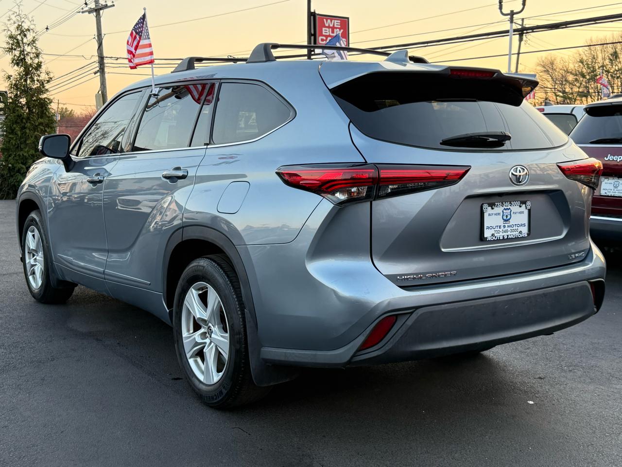 Toyota Highlander LE AWD V6 2021