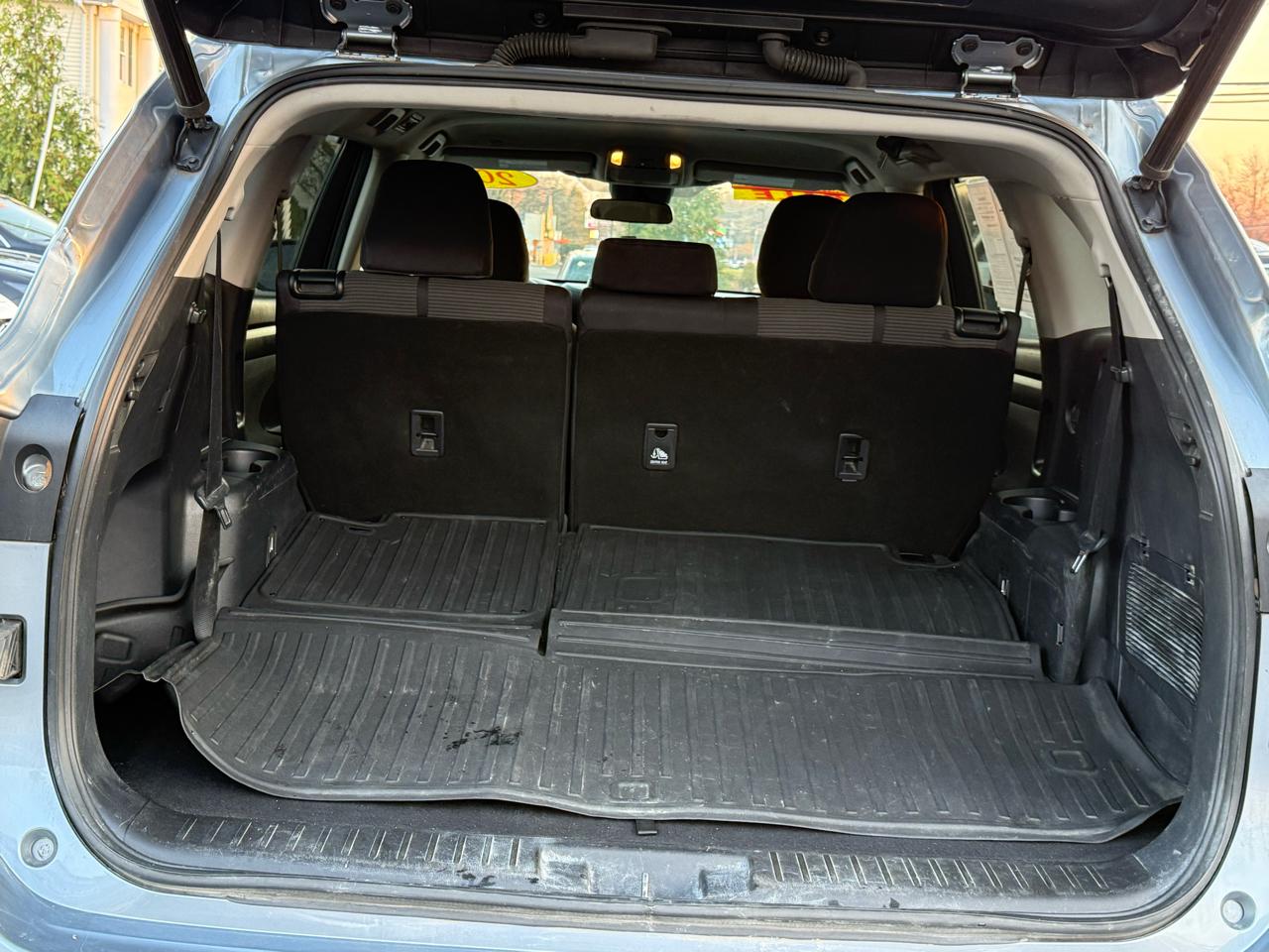 Toyota Highlander LE AWD V6 2021