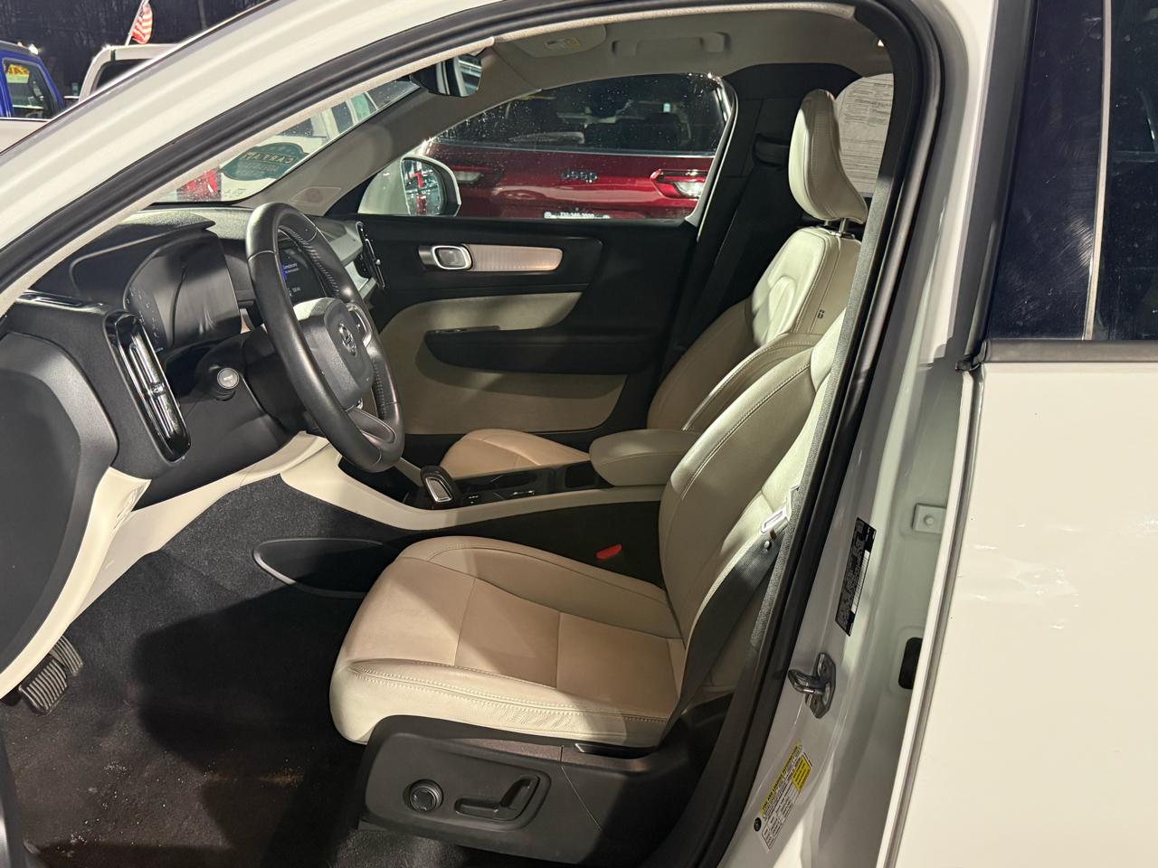 Volvo XC40 T5 Momentum AWD 2020