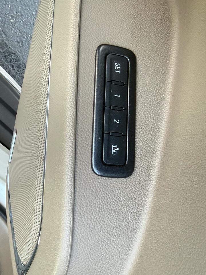 Chevrolet Tahoe LTZ 4WD 2015