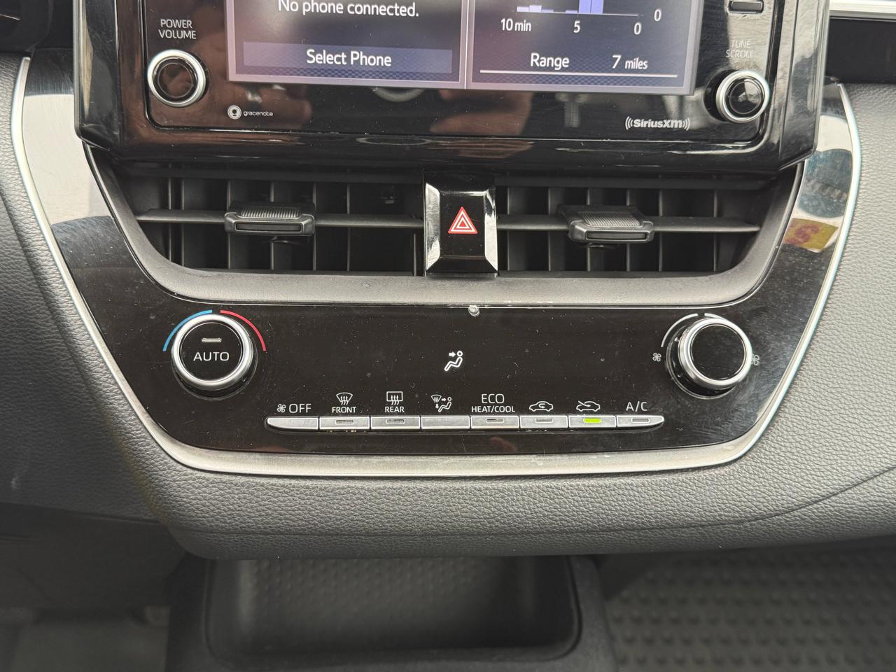 Toyota Corolla LE 2022