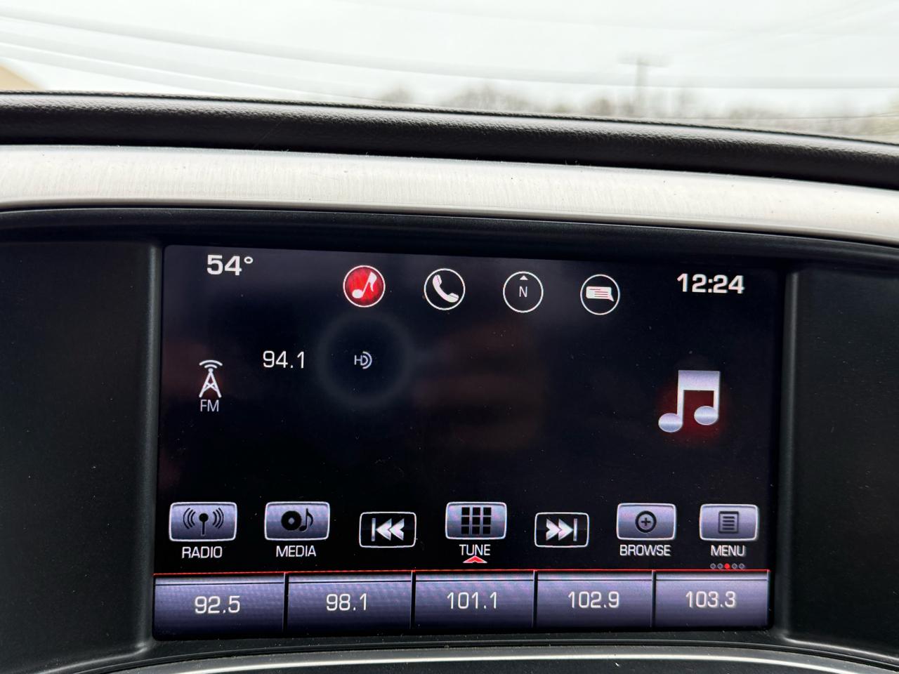 GMC Sierra 1500 SLE Crew Cab Long Box 2WD 2016