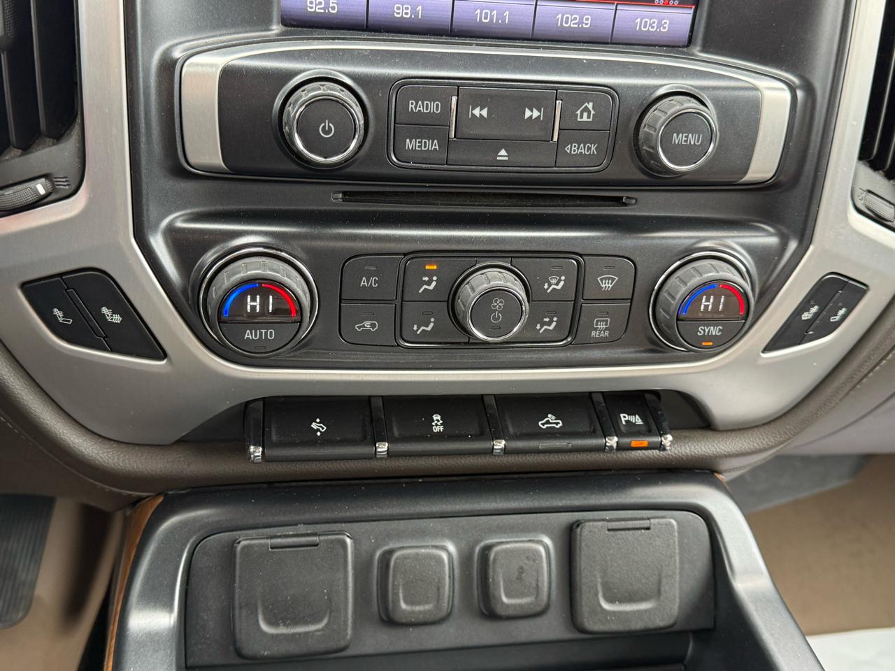 GMC Sierra 1500 SLE Crew Cab Long Box 2WD 2016