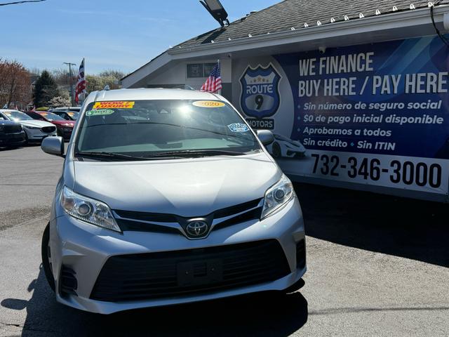 Silver 2020 Toyota Sienna LE 7-Passenger AWD Minivan All-Wheel Drive Automatic