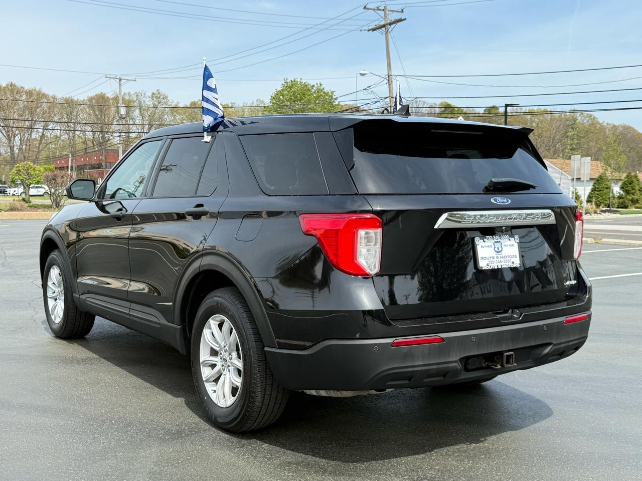 Ford Explorer Base AWD 2021