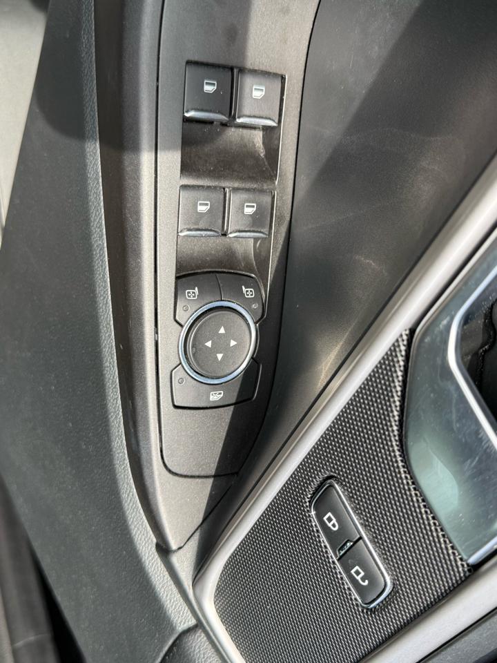 Ford Explorer Base AWD 2021