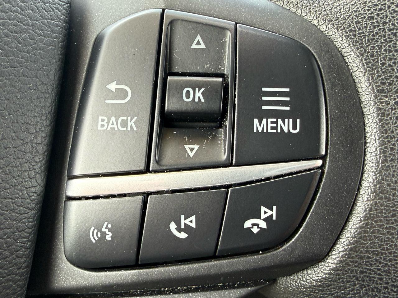 Ford Explorer Base AWD 2021