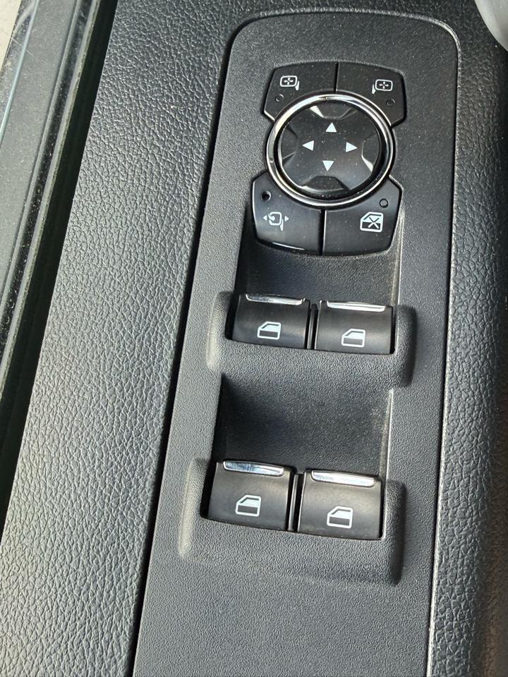 Ford F-150 Platinum SuperCrew 6.5-ft. Bed 4WD 2016