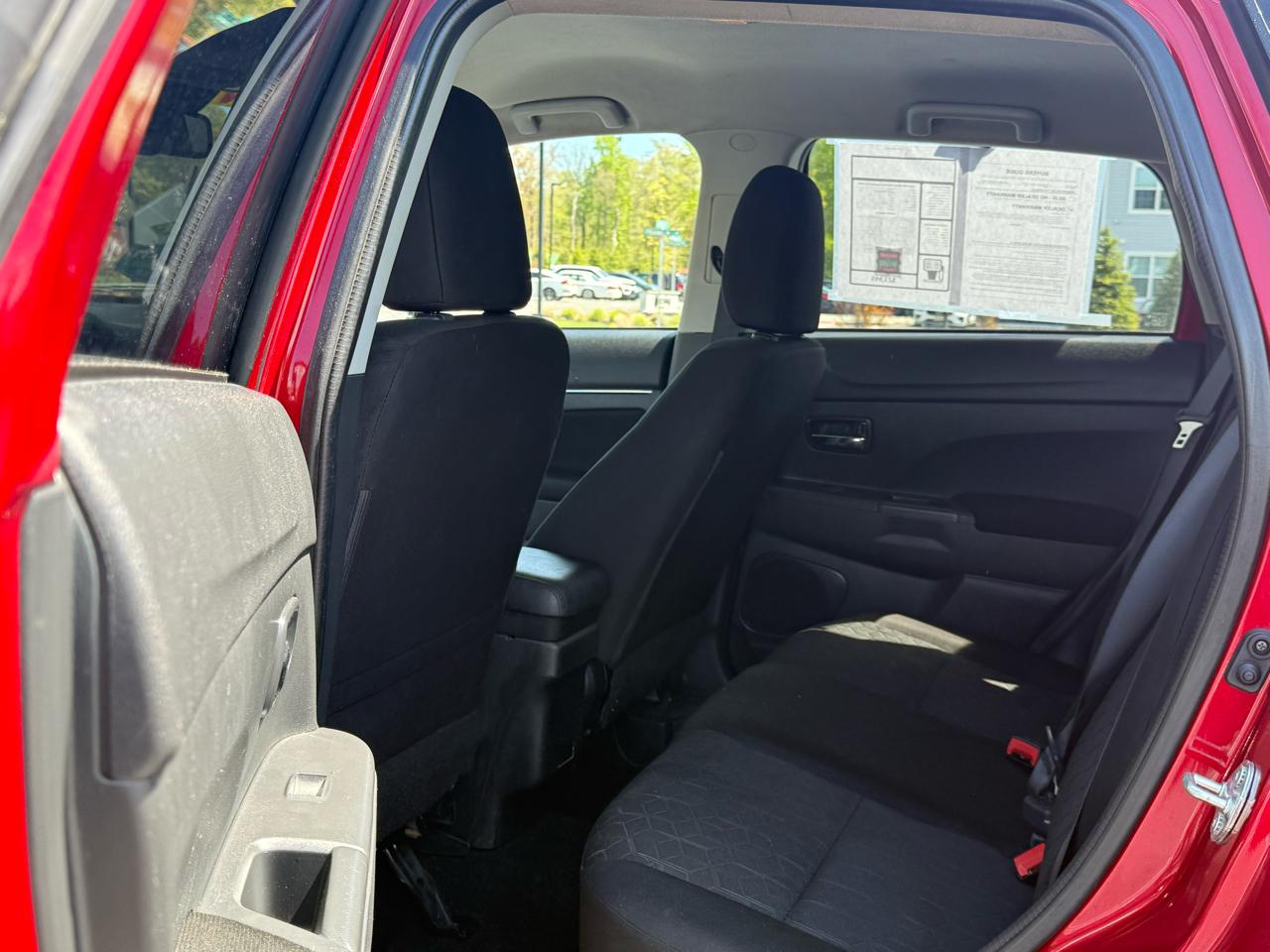 Mitsubishi Outlander Sport 2.0 ES 4WD 2024