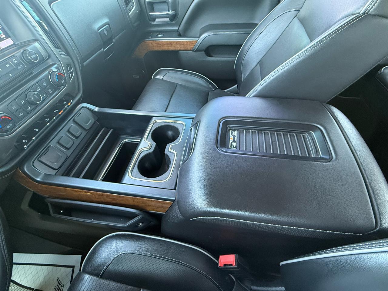 Chevrolet Silverado 1500 High Country Crew Cab Short Box 4WD 2018