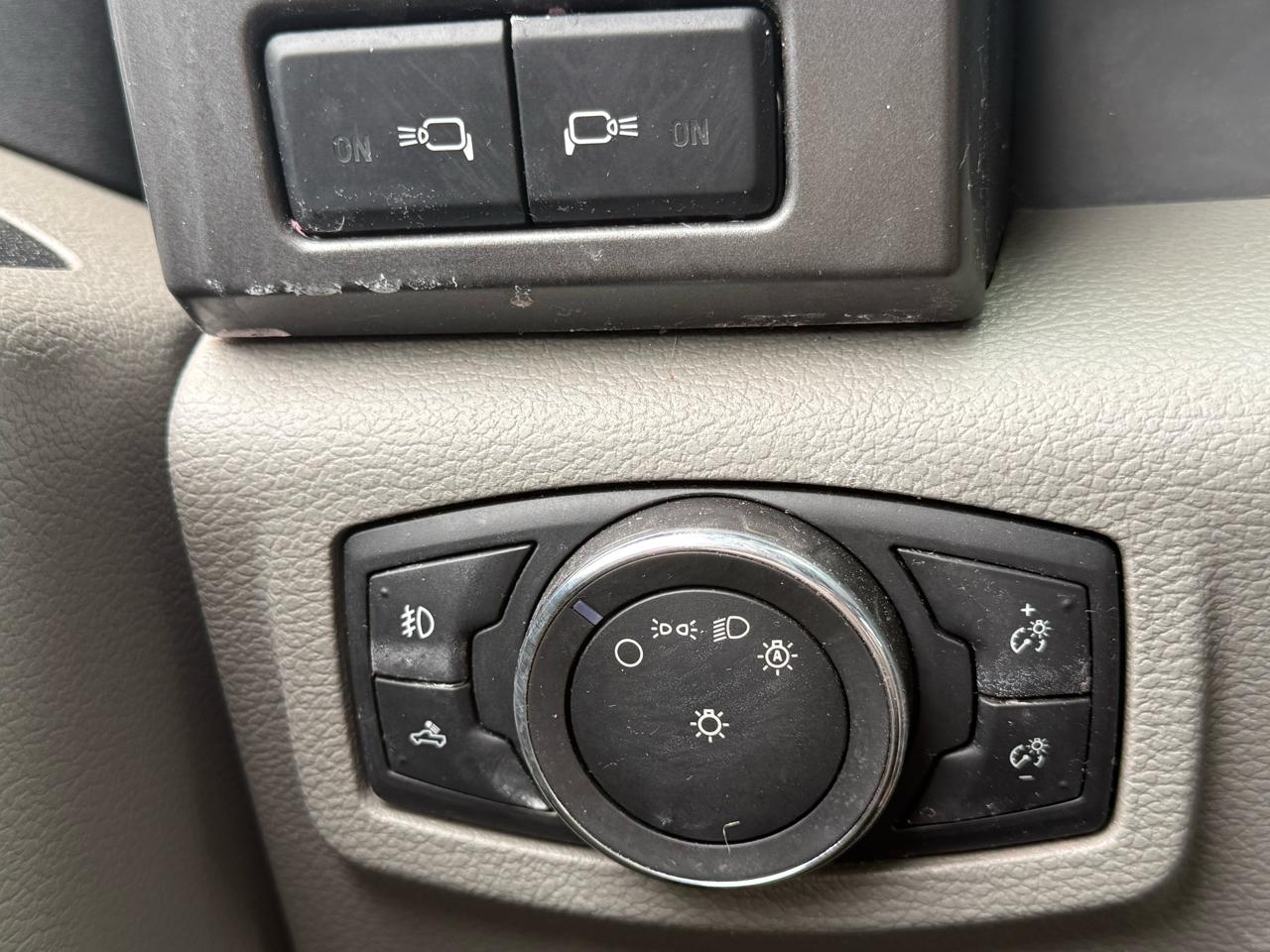 Ford F-150 XLT SuperCrew 5.5-ft. Bed 4WD 2017