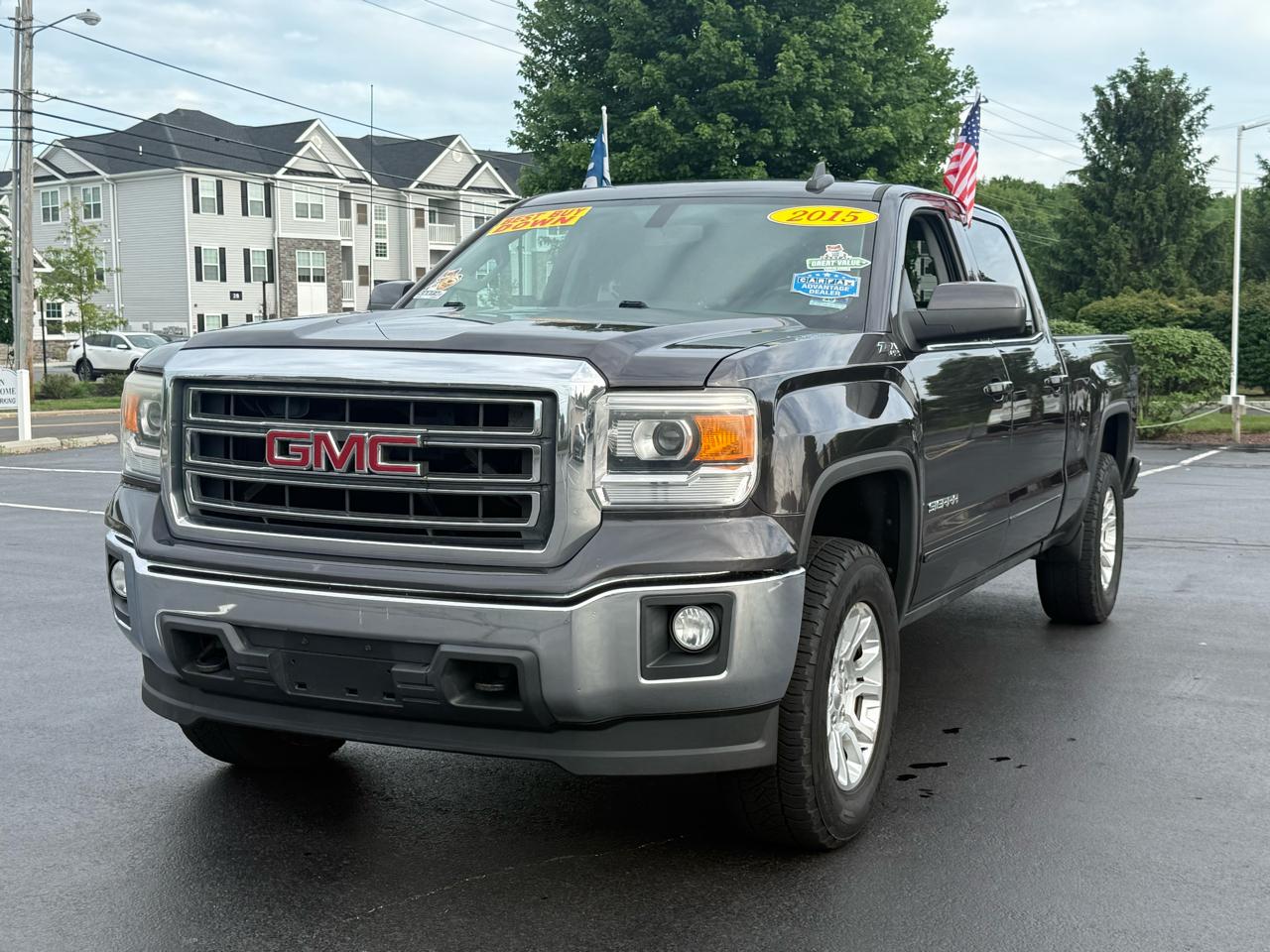 GMC Sierra 1500 SLE Crew Cab Long Box 4WD 2015