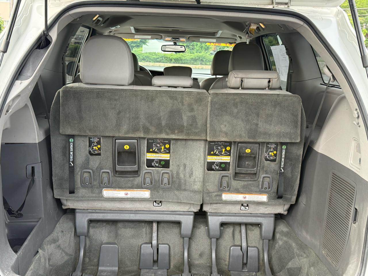 Toyota Sienna XLE 8-Passenger 2017