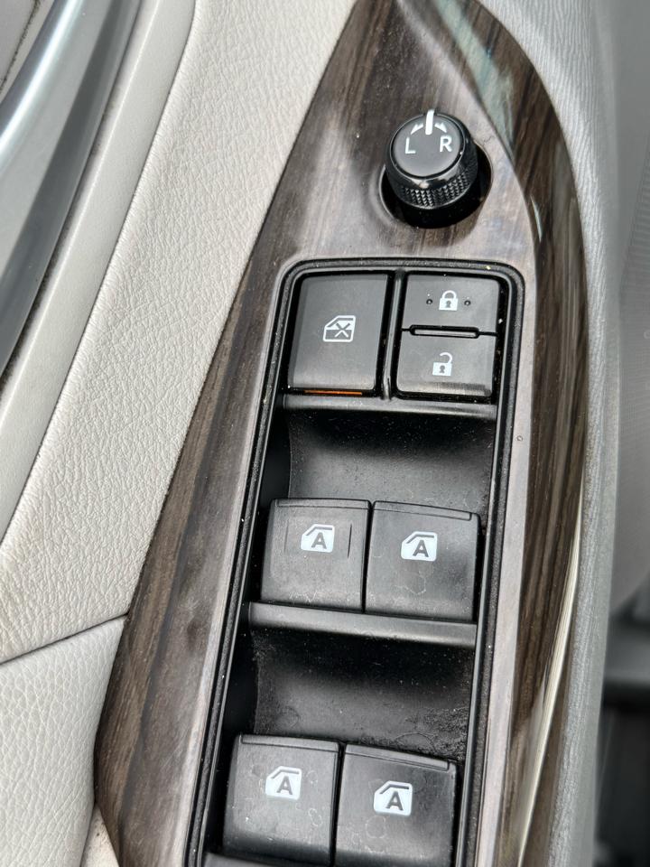 Toyota Sienna XLE 8-Passenger 2017