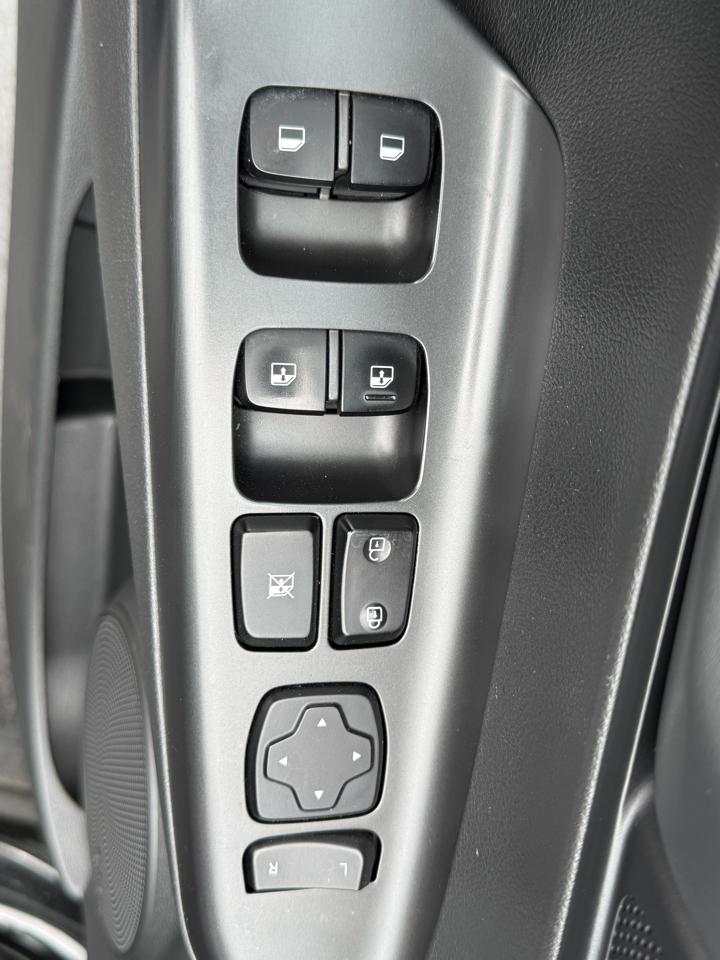 Hyundai Kona SEL Plus Auto FWD 2020