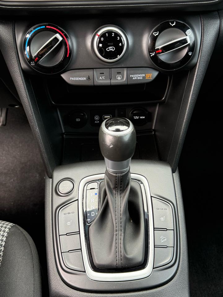 Hyundai Kona SEL Plus Auto FWD 2020