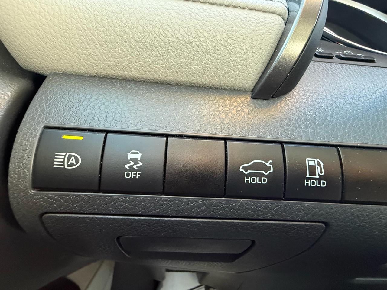 Toyota Camry LE 2021